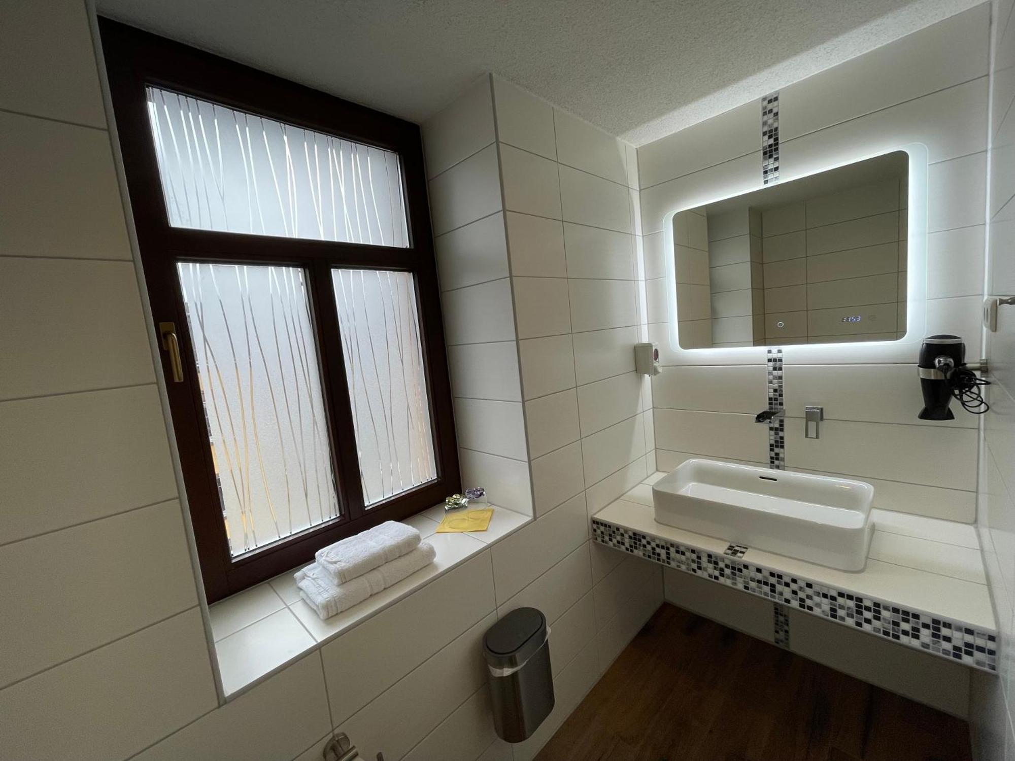 Avenue Das Gaestehaus Chemnitz Bagian luar foto